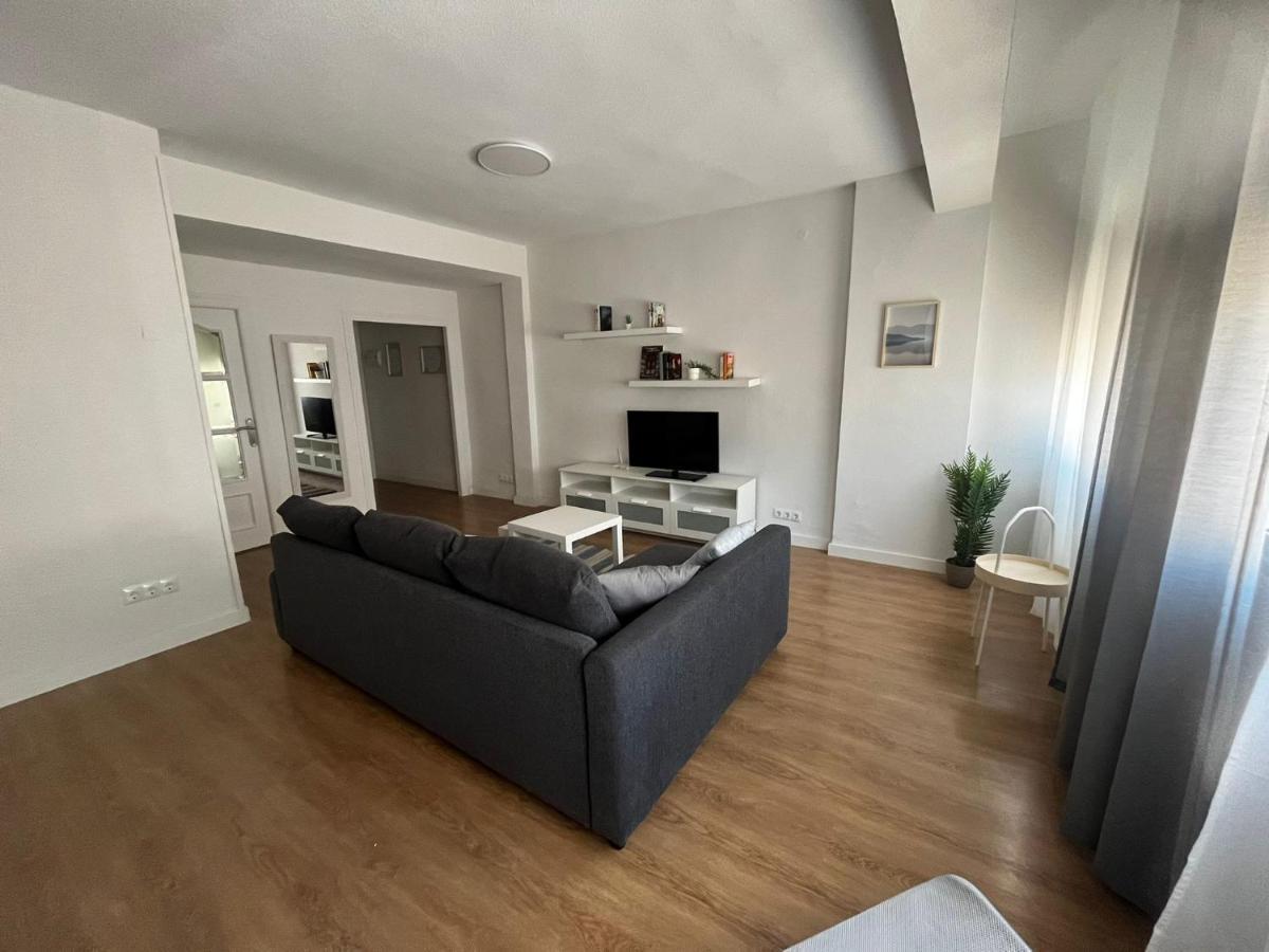 Estupendo Apartamento En Estacion-Centro, Wifi, Agua Por Osmosis Cartagena Ngoại thất bức ảnh